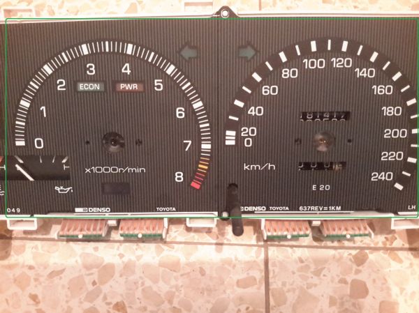 Step 05: fascia panels
remove the two fascia panels
