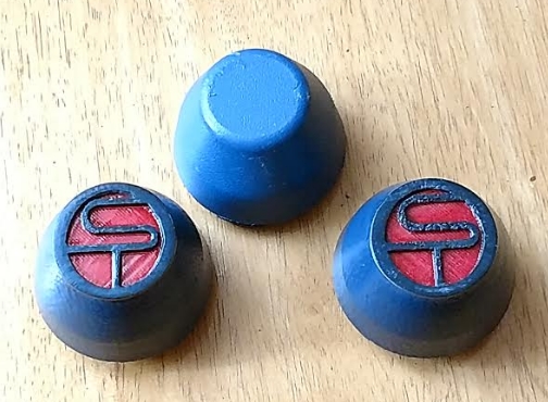 custom_rear_shock_covers_-_trim3.jpg