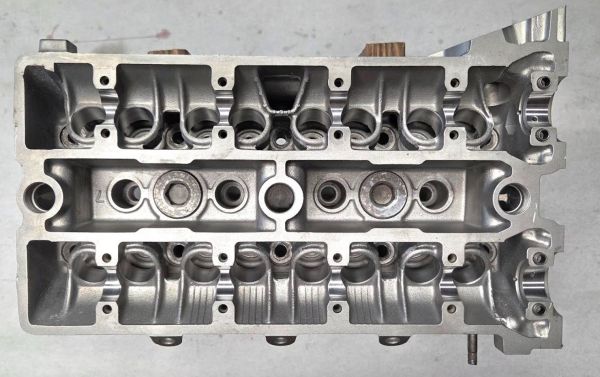 cam_side_after_duburr2C_and_polished_bucket_bores.jpg