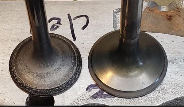exhaust_valves_stock2C_and_aftermarket2.jpg