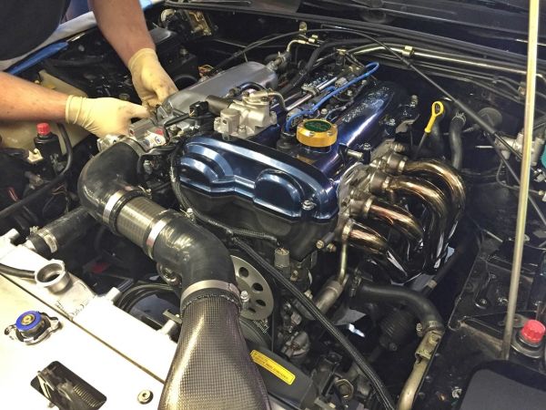 head_n_engine_installed_miata2.JPG
