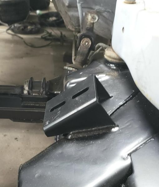 rack_tucked_behind_subframe_1.jpg