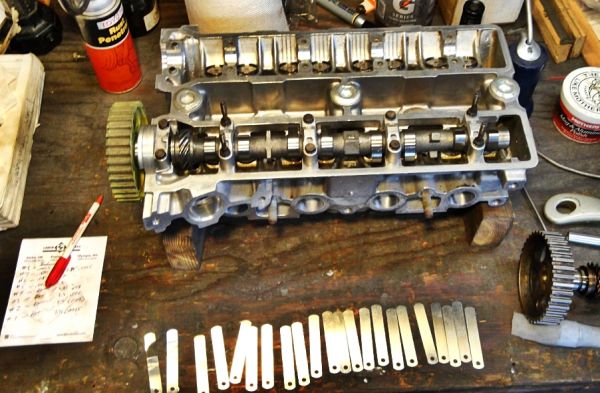 setting_valve_clearances_1.jpg