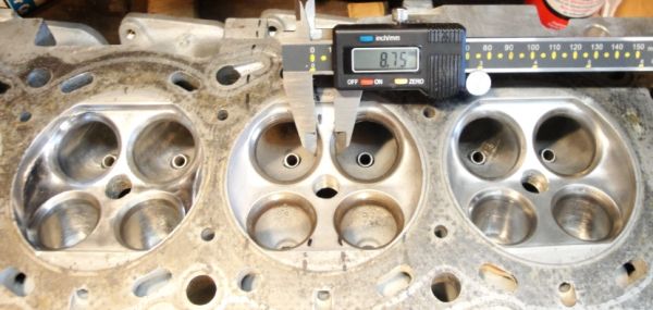 sr20_gap_between_valves_-_showing_finished_1_and_3.jpg